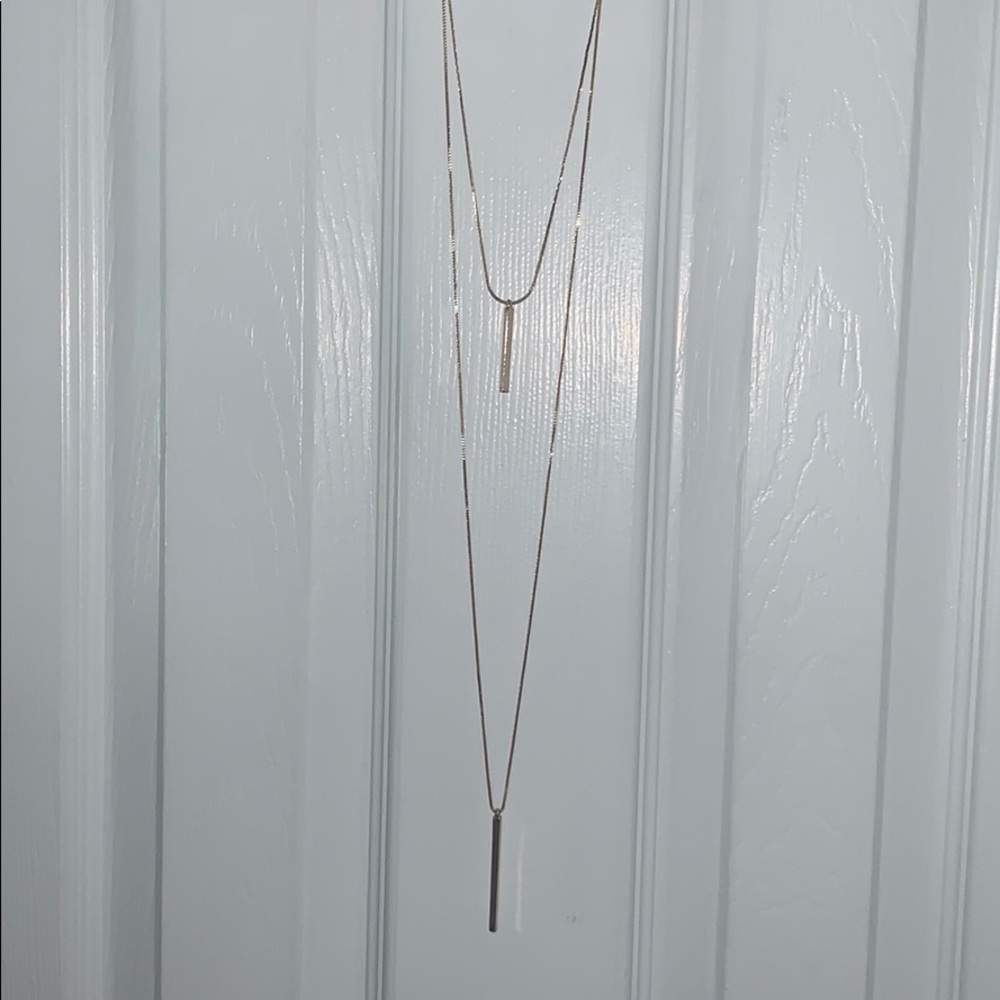 Earing and neckalace set